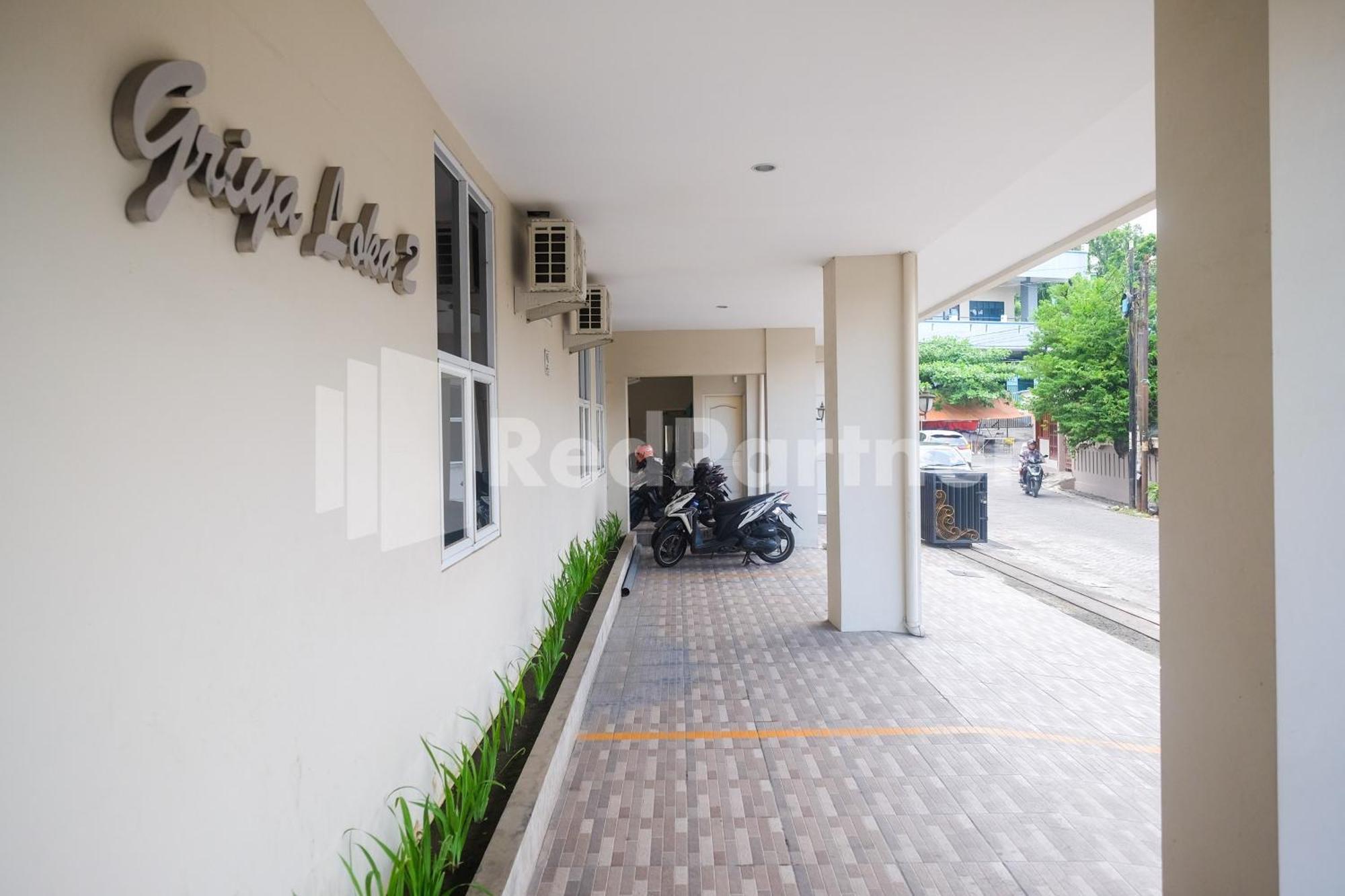 Griya Loka 2 Syariah Near Simpang Lima Mitra Reddoorz Hotel Semarang Exterior photo