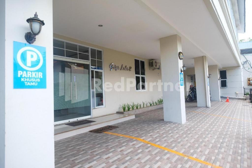 Griya Loka 2 Syariah Near Simpang Lima Mitra Reddoorz Hotel Semarang Exterior photo
